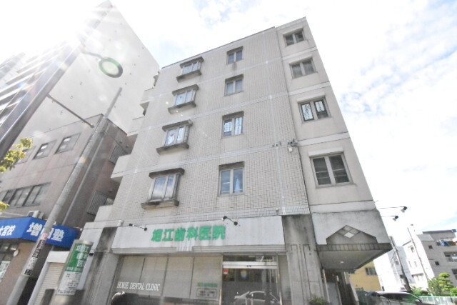 ��ʌ��������܎s��{�扺���Q���ڂ̃}���V�����̌����O��