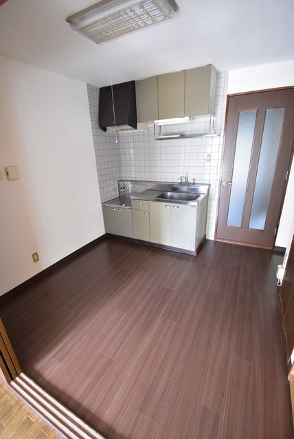 ��ʌ��������܎s����厚�󗈂̃}���V�����̂��̑������E�X�y�[�X