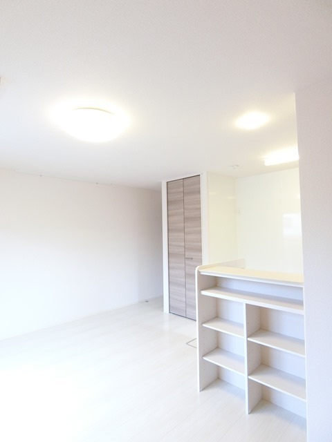 ��ʌ��������܎s�����擌��{�P���ڂ̃A�p�[�g�̋����E���r���O