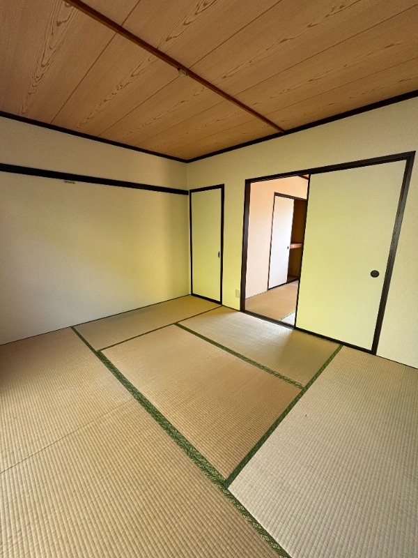 ��ʌ��������܎s����厚�w��̃A�p�[�g�̂��̑������E�X�y�[�X