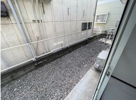 ��ʌ��������܎s����厚��v�ۗ̉Ƃ̃A�p�[�g�̃o���R�j�[