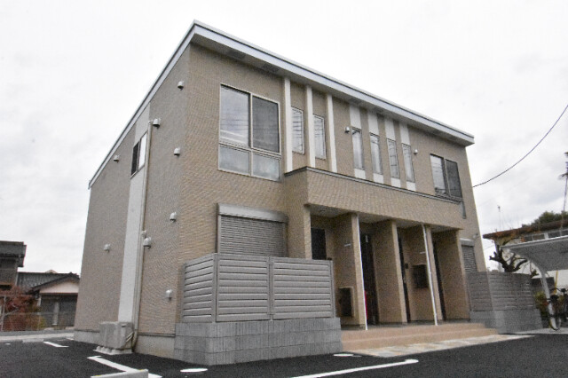 ��ʌ�����s�厚���s�̃A�p�[�g�̌����O��