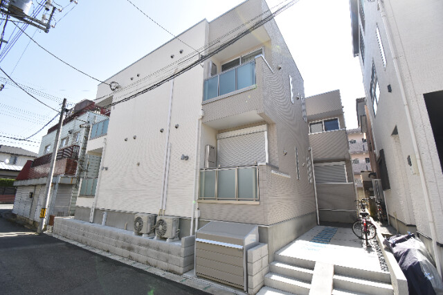 ��ʌ��������܎s�k����i���P���ڂ̃A�p�[�g�̌����O��