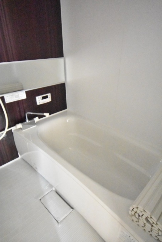 ��ʌ��������܎s��{��O���Q���ڂ̃A�p�[�g�̃o�X