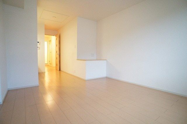 ��ʌ��������܎s�΋�厚���̃A�p�[�g�̋��ԁE���r���O