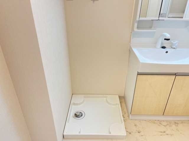 ��ʌ�����s�厚���s�̃A�p�[�g�̂��̑��ݔ�