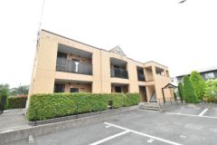 ��ʌ�����s�厚�ΐ_381-1�̃}���V�����̌����O��