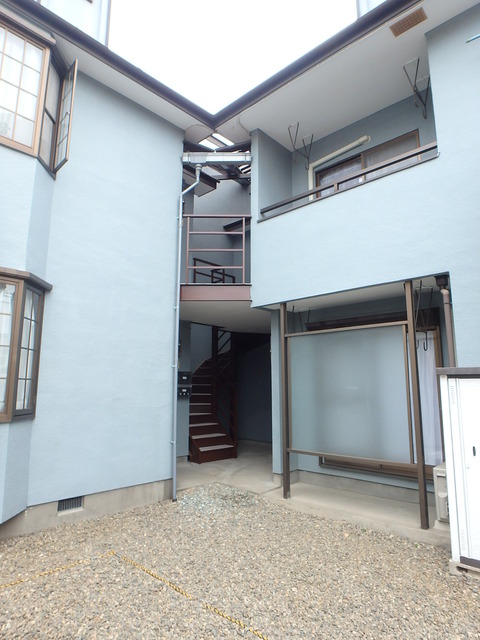 ��ʌ��������܎s������厚���n��̃A�p�[�g�̃G���g�����X