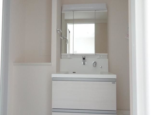 ��ʌ��������܎s�΋�厚���̃}���V�����̐��ʏ�