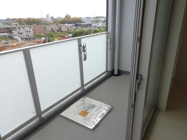 ��ʌ��������܎s�΋�厚���̃}���V�����̃o���R�j�[