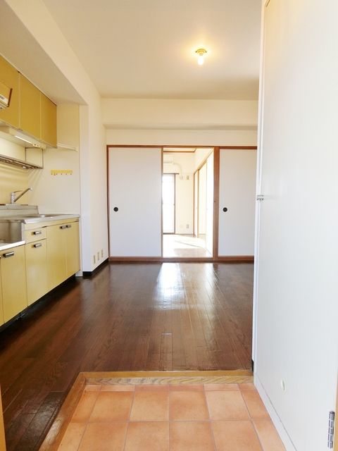 ��ʌ��@�c�s����Q���ڂ̃}���V�����̌���