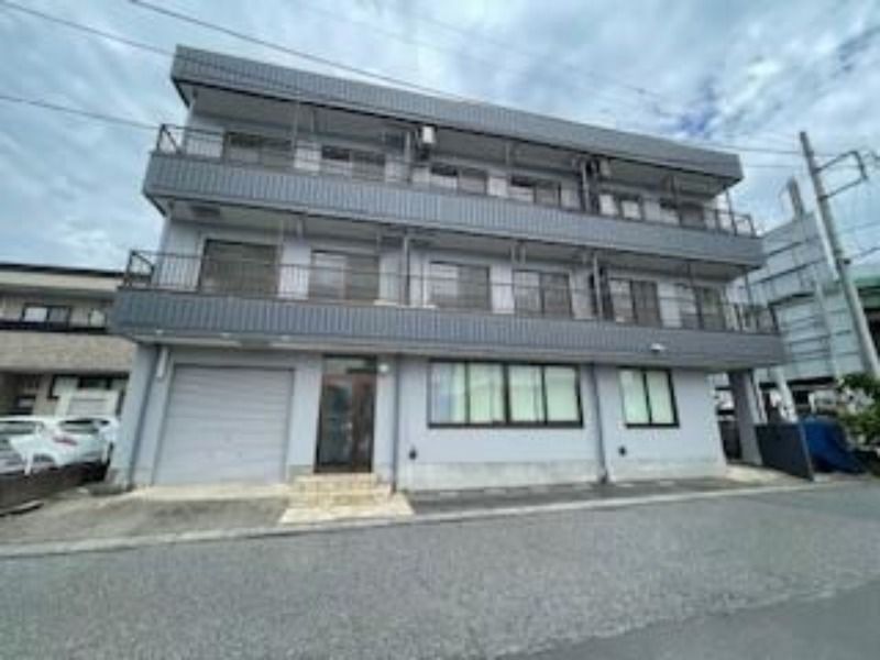 ��ʌ��������܎s�k�擌�听���Q���ڂ̃A�p�[�g�̌����O��