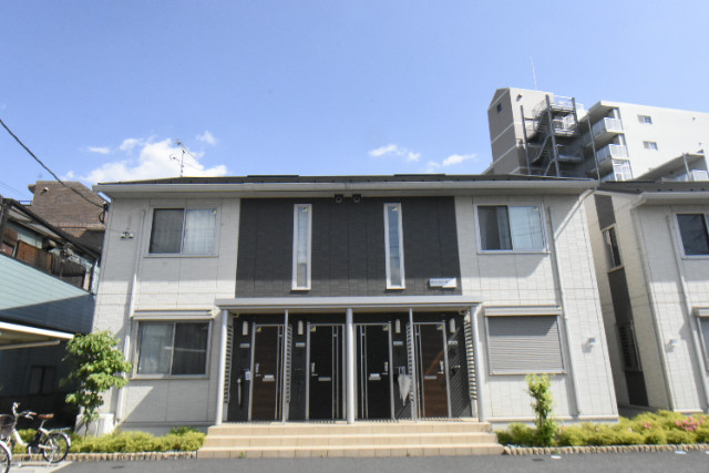 ��ʌ�����s�厚���s�̃A�p�[�g�̌����O��