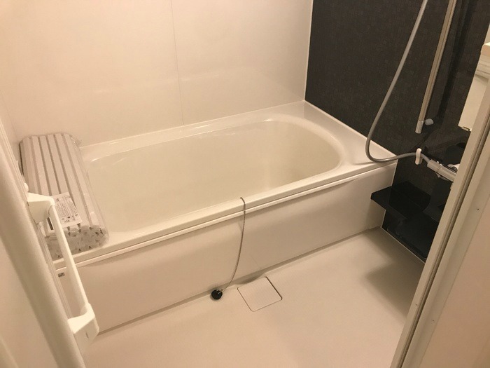 ��ʌ�����s�厚���s�̃A�p�[�g�̃o�X