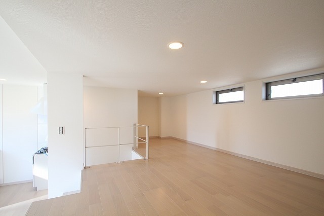 ��ʌ��������܎s�k��{�����̃A�p�[�g�̂��̑�