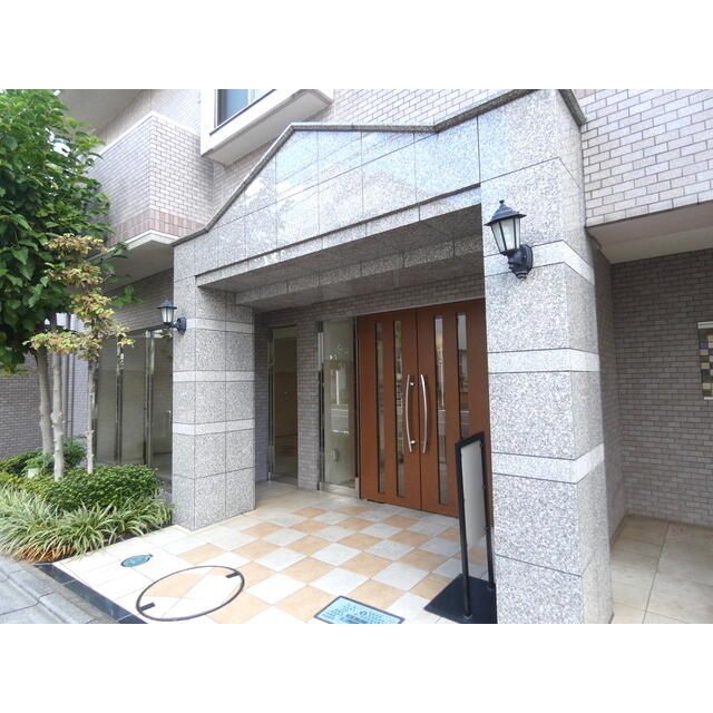 ��ʌ��������܎s�Y�a���ՂP���ڂ̃}���V�����̃G���g�����X