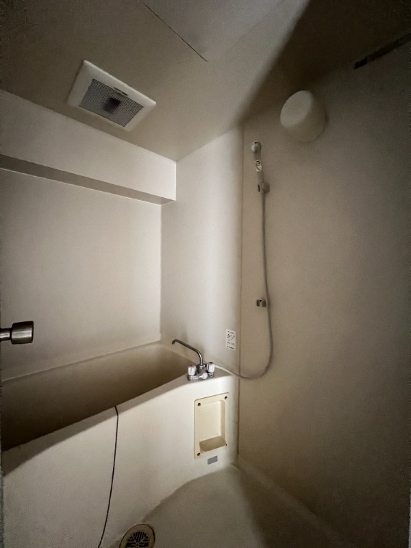 ��ʌ��z�J�s���z�J�R���ڂ̃}���V�����̃o�X