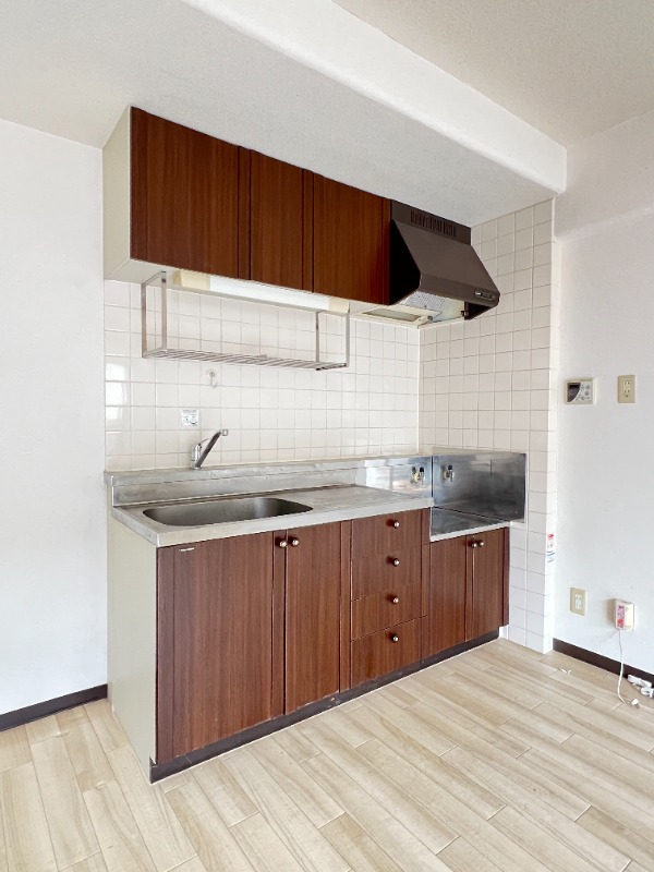 ��ʌ��z�J�s���z�J�R���ڂ̃}���V�����̃L�b�`��