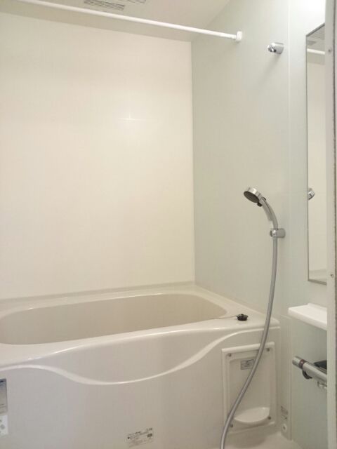 ��ʌ��k�����S�ɓޒ����h��S���ڂ̃A�p�[�g�̃o�X