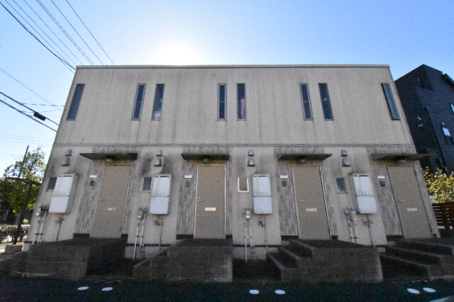 ��ʌ��k�����S�ɓޒ����h��T���ڂ̃e���X�n�E�X�̃G���g�����X