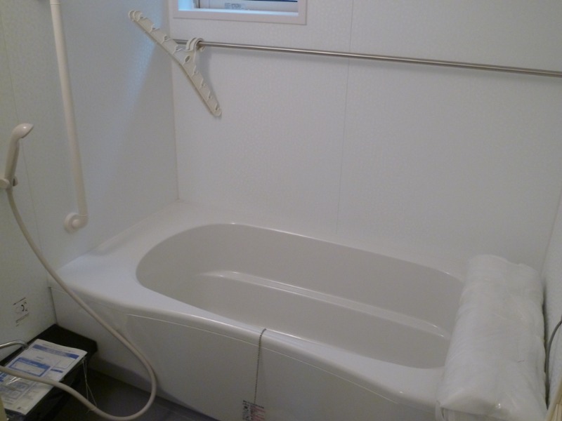 ��ʌ��������܎s�k��{�����̃e���X�n�E�X�̃o�X