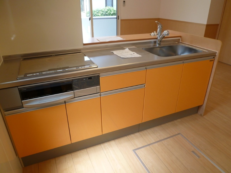 ��ʌ��������܎s�k��{�����̃e���X�n�E�X�̃L�b�`��