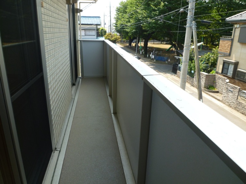 ��ʌ��������܎s�k��{�����̃e���X�n�E�X�̃o���R�j�[