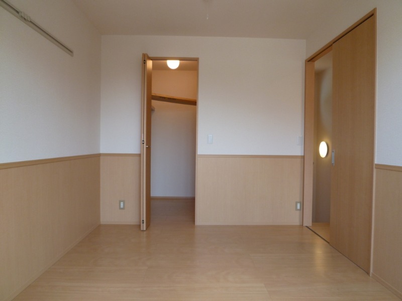 ��ʌ��������܎s�k��{�����̃e���X�n�E�X�̂��̑�