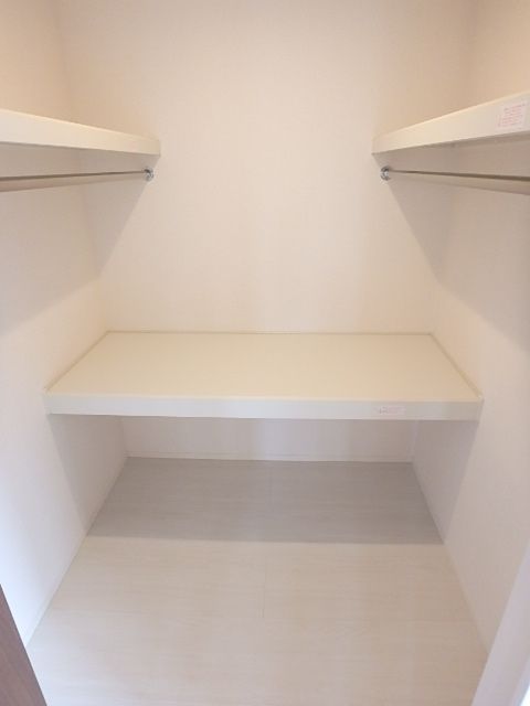 ��ʌ��������܎s���搼��{�S���ڂ̃A�p�[�g�̎��[