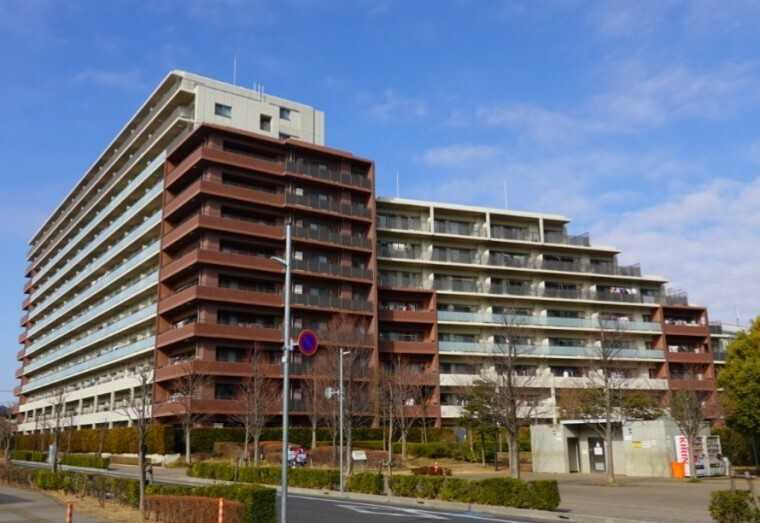 ��ʌ��������܎s�k����i���Q���ڂ̃}���V�����̌����O��