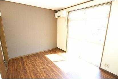 ��ʌ��������܎s���撆���Q���ڂ̃A�p�[�g�̂��̑������E�X�y�[�X