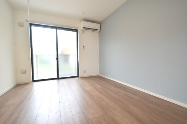 ��ʌ������s�h���R���ڂ̃A�p�[�g�̂��̑�