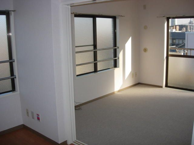 ��ʌ��������܎s��{��������P���ڂ̃}���V�����̂��̑������E�X�y�[�X