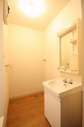 ��ʌ��������܎s������厚�쒆��̃A�p�[�g�̐��ʏ�