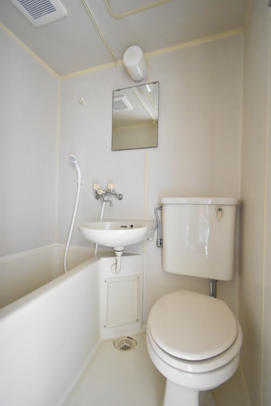 ��ʌ��������܎s����c���S���ڂ̃A�p�[�g�̃o�X