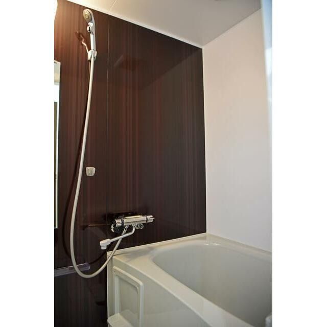 ��ʌ�����s�厚���s���т̃A�p�[�g�̃o�X