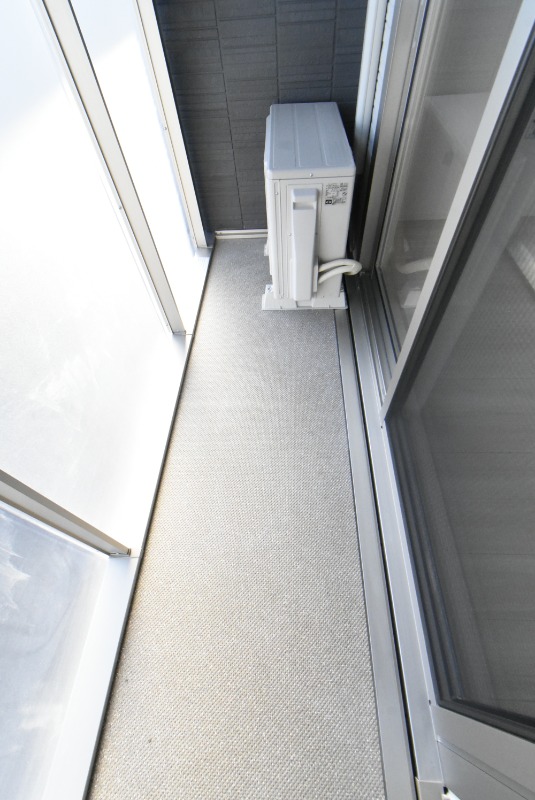 ��ʌ��������܎s��΋���K���̃A�p�[�g�̃o���R�j�[