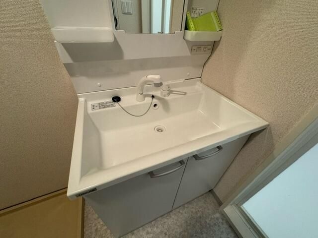 ��ʌ��z�J�s��z�J�S���ڂ̃}���V�����̐��ʏ�