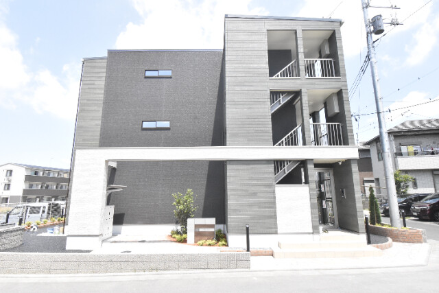 ��ʌ��������܎s���搼��{�P���ڂ̃A�p�[�g�̌����O��