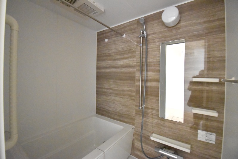 ��ʌ�����s�厚�����̃A�p�[�g�̃o�X