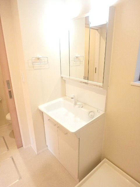 ��ʌ��������܎s��{��k�ܒ��P���ڂ̃}���V�����̐��ʏ�