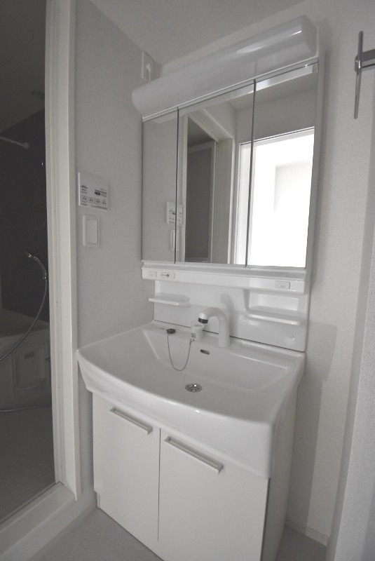 ��ʌ��������܎s���搼��{�P���ڂ̃A�p�[�g�̐��ʏ�