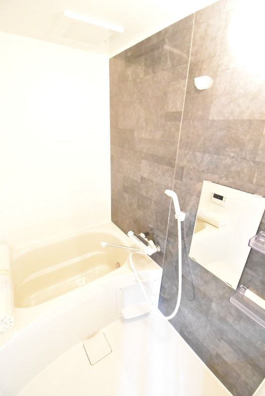 ��ʌ��������܎s�����扺�����V���ڂ̃A�p�[�g�̃o�X