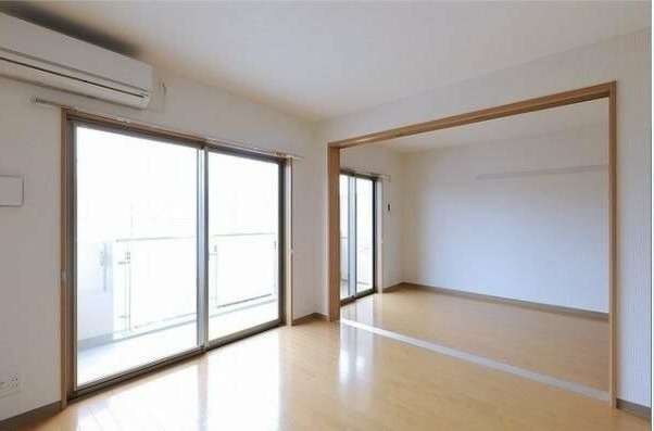 ��ʌ��������܎s��΋���Q���ڂ̃}���V�����̂��̑������E�X�y�[�X