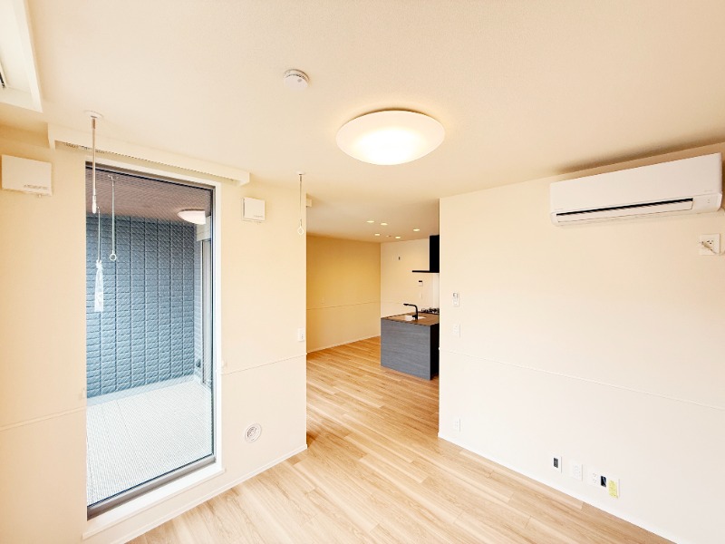 ��ʌ��z�J�s�厚��[�̃}���V�����̋��ԁE���r���O