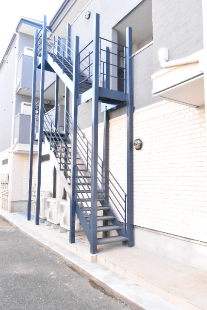 ��ʌ��������܎s�����扺�����V���ڂ̃A�p�[�g�̃G���g�����X