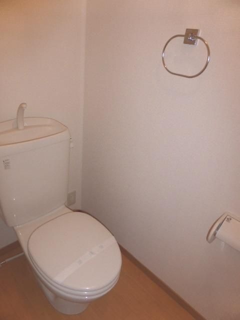 ��ʌ�����s���̉ƂP���ڂ̃A�p�[�g�̃g�C��