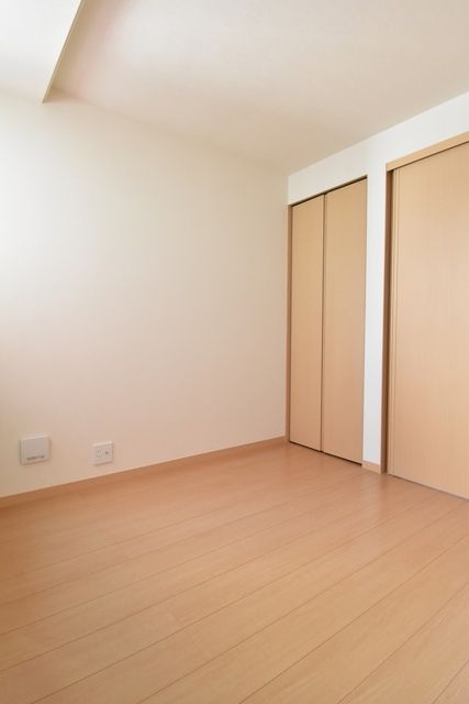 ��ʌ��������܎s��{��x�̓����R���ڂ̃A�p�[�g�̐Q��