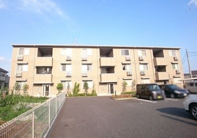 ��ʌ��z�J�s����������11-35�̃A�p�[�g�̌����O��