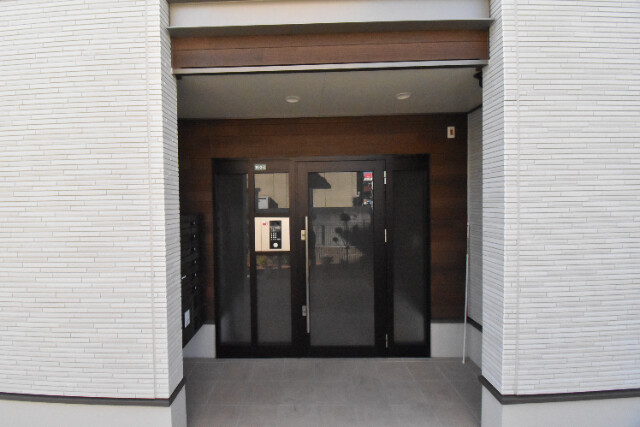 ��ʌ��������܎s�Y�a��{���R���ڂ̃A�p�[�g�̃G���g�����X